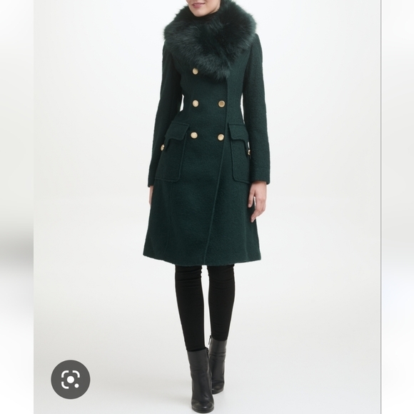 Guess Jackets & Blazers - Guess emerald faux fur collar double breasted walker coat